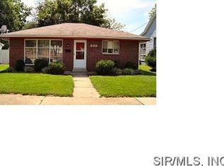 203 S Oak St, O'Fallon, IL 62269
