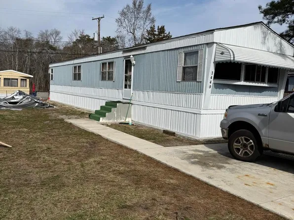 3449 New Moon St, Browns Mills, NJ 08015