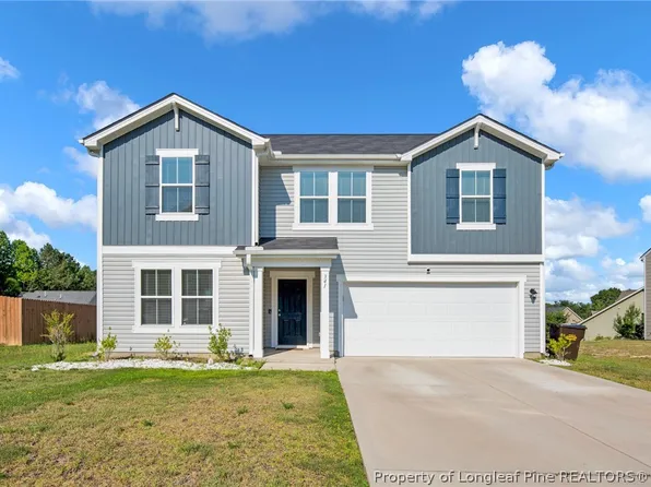 341 Hallow Oak St, Spring Lake, NC 28390