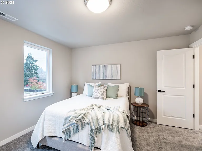 3857 SE 92nd Ave #2 — Photo 25