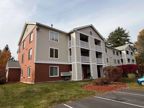 3 Timberwood Drive #208, Goffstown, NH 03045