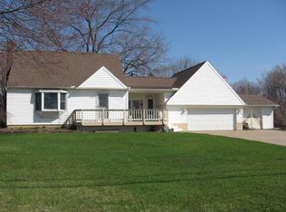 3639 Grafton Rd, Brunswick, OH 44212