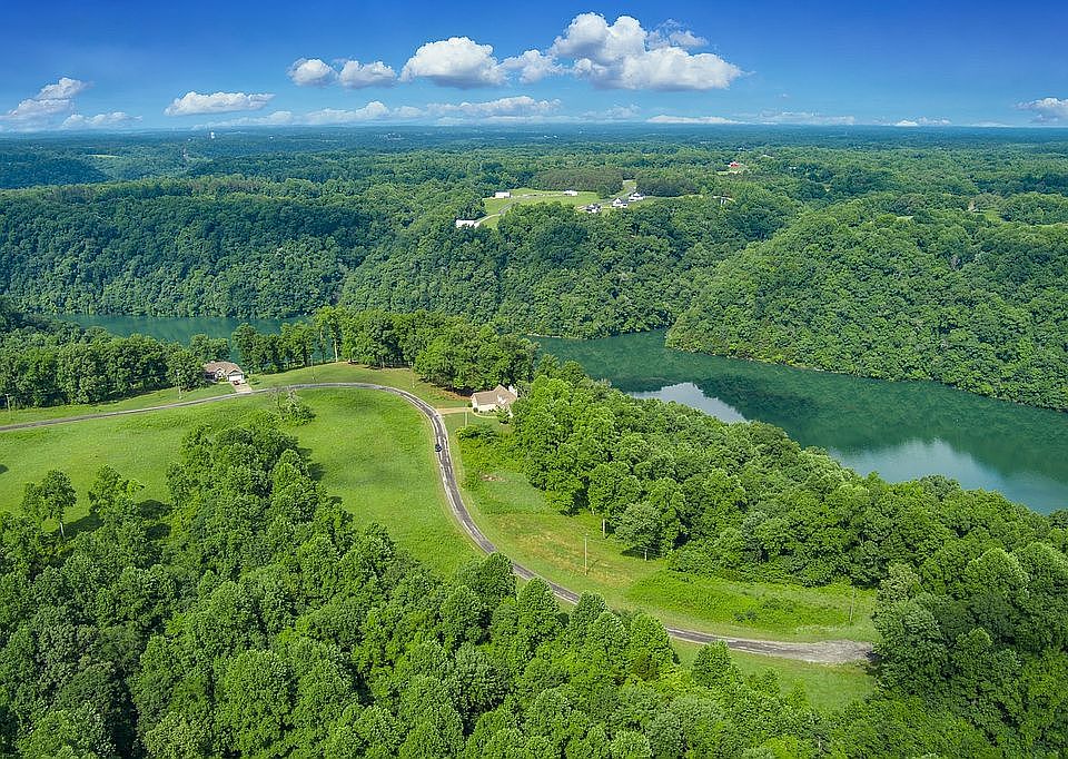 Hilltop Haven Lakehouse