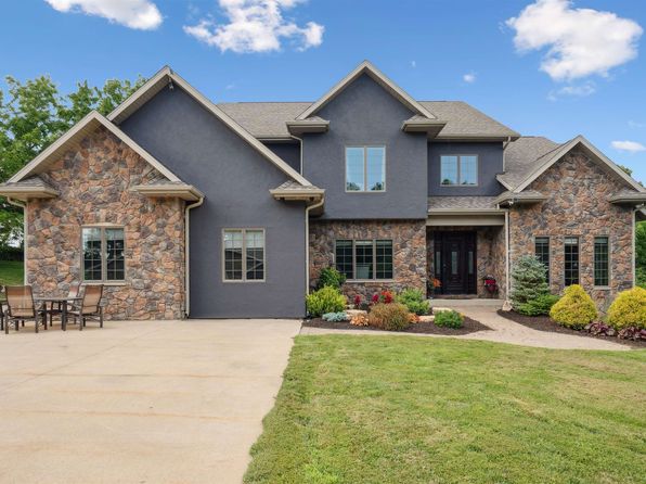 12146 Whispering Meadows Dr