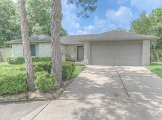 2602 S Belgravia Dr, Pearland, TX 77584