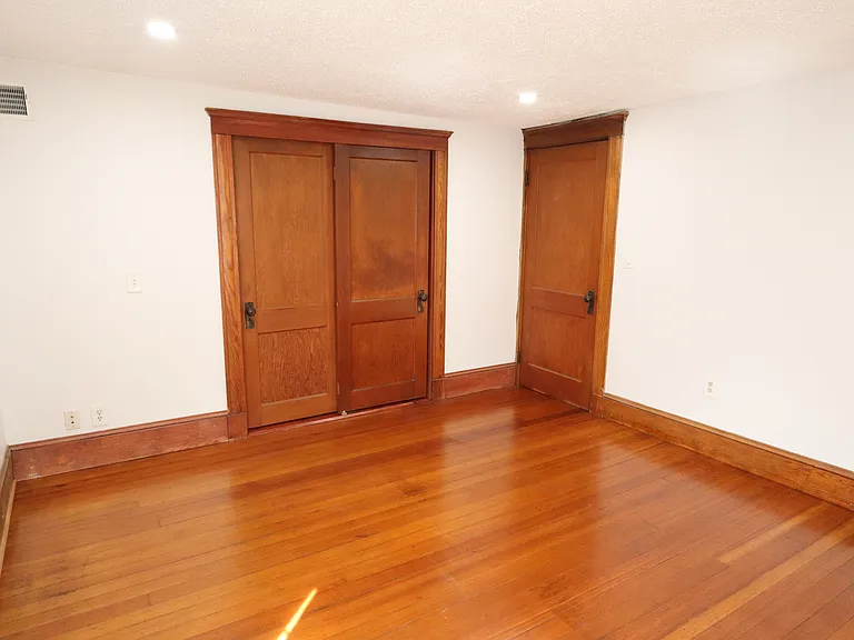 34R Rush St — Photo 22