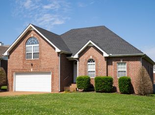 6001 Indian Ridge Blvd, White House, TN 37188