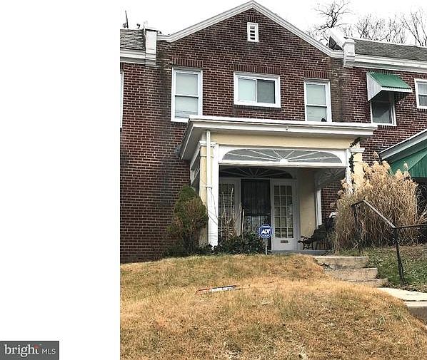 1st image of 206 E Upsal St