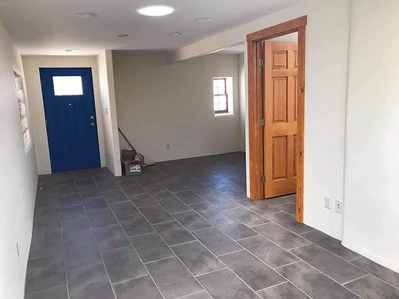 3rd image of 729 W Manhattan Ave APT 4