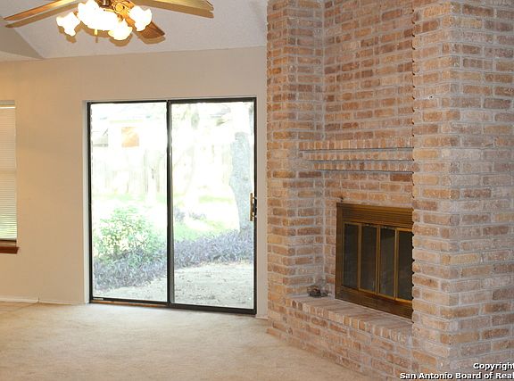 4th image of 8614 Pendragon St