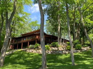 1126 E Main St, Flushing, MI 48433