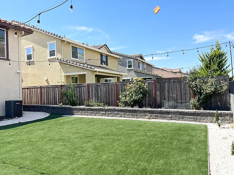 3346 Jackrabbit Ct — Photo 7