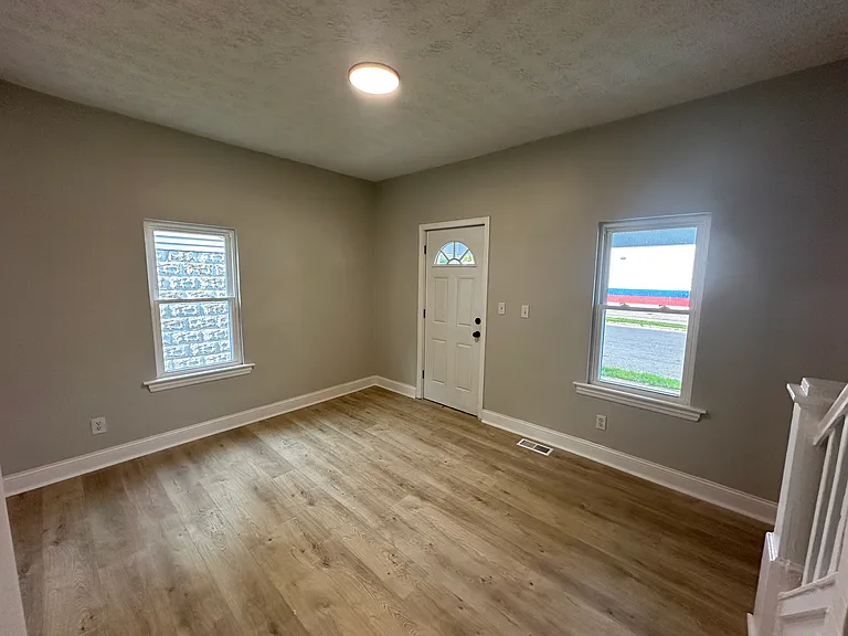 218 N Jackson St #218 — Photo 4