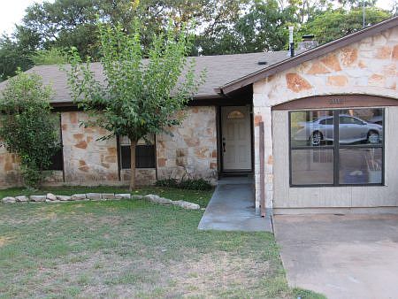 1st image of 1011 Hillside Oaks Dr