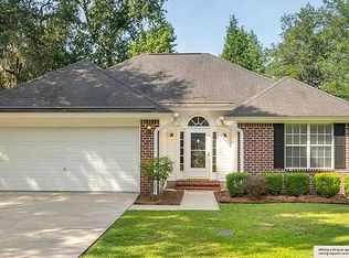 215 Hope Creek Dr, Richmond Hill, GA 31324