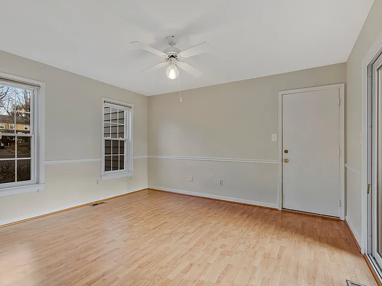 1215 Delta Glen Ct — Photo 27