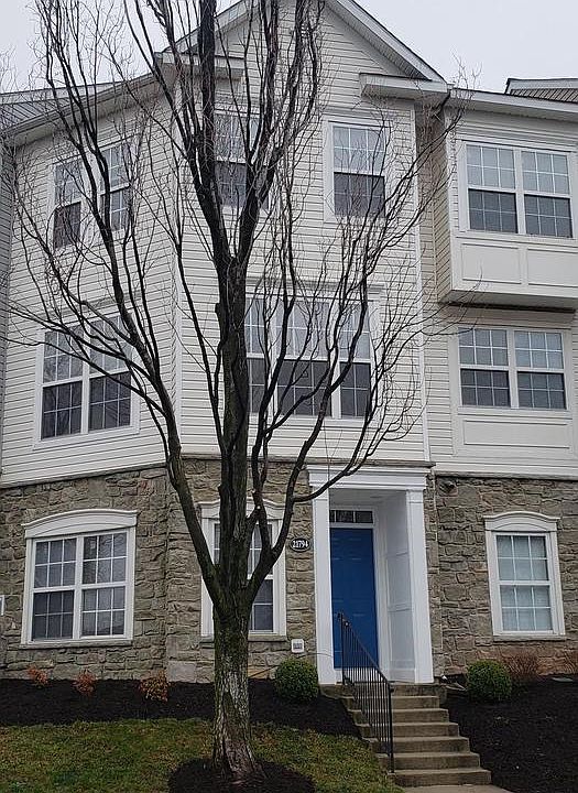1st image of 21794 Jarvis Sq