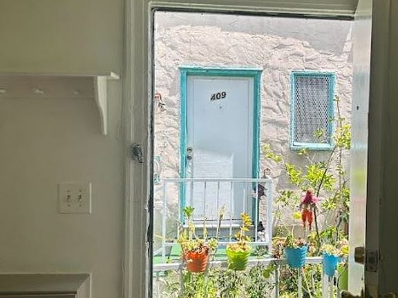 3rd image of 407 S Loma Dr #0