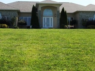 4000 Heron Pt, Albany, OH 45710