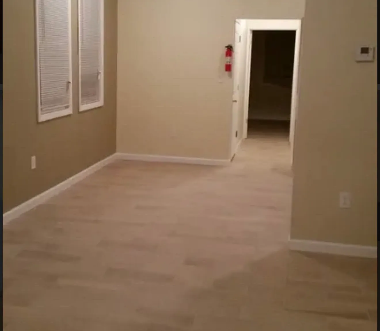 2 bed, 1000 sqft, $1,900 — Photo 4