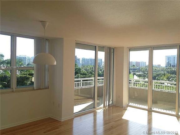5th image of 19501 W Country Club Dr APT 404