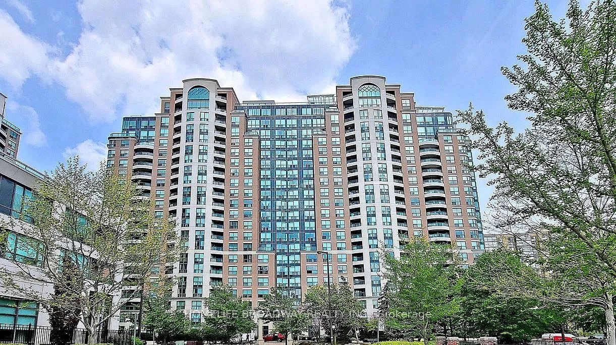 23 Lorraine Dr — Photo 1