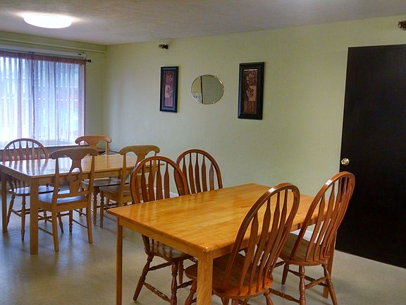 5th image of 1301 E Cedar Ave APT 1