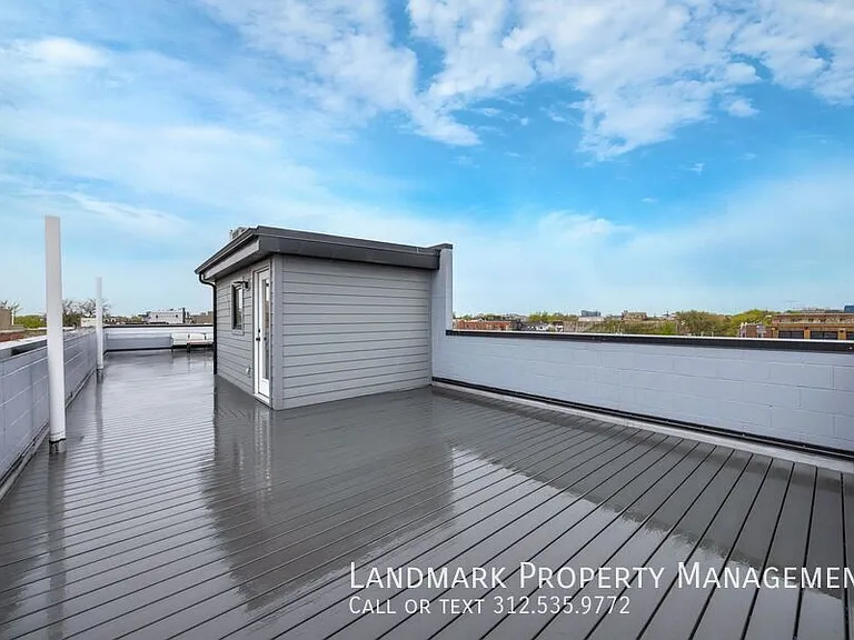 1545 N Artesian Ave #3 — Photo 22