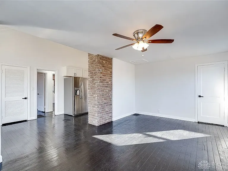 3001 Delaine Ave — Photo 10