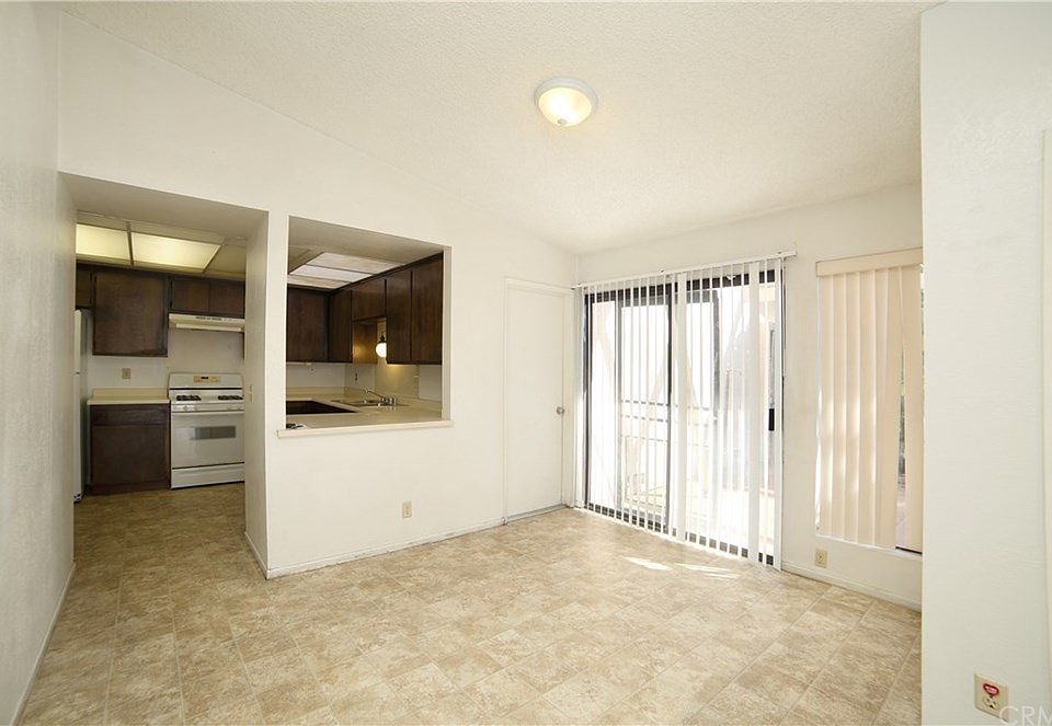 1st image of 1700 N Lynne Dr #6