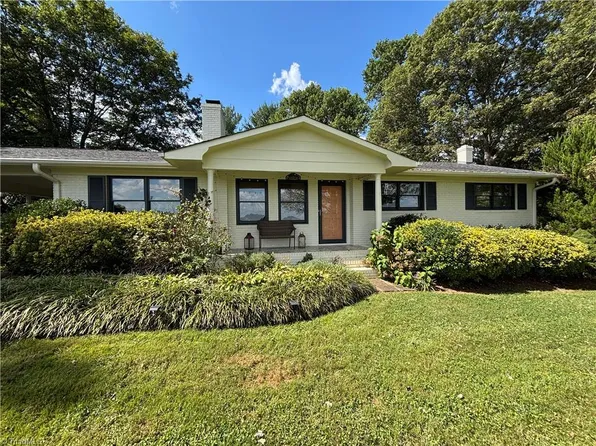 419 Reece Rd, Dobson, NC 27017