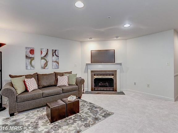 4th image of 560 Winding Rose Dr