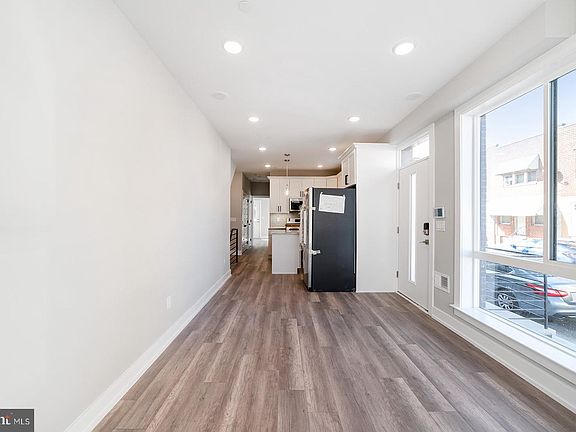 2nd image of 1400 S 27th St #1