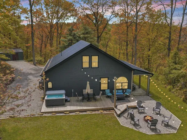 28306 Allison Rd, Mc Arthur, OH 45651