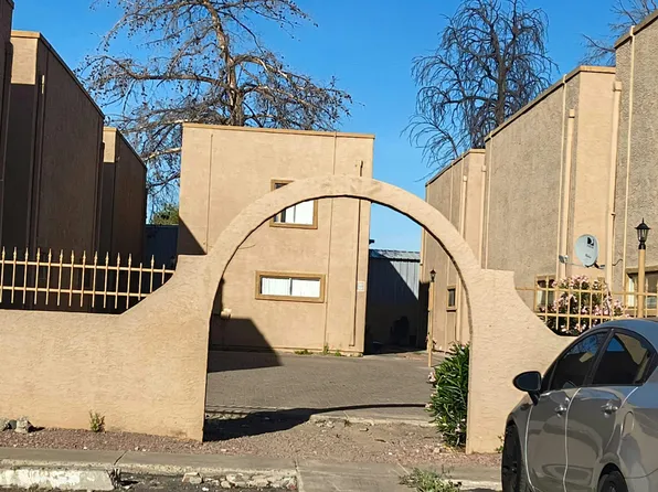 6302 N 64th Dr APT 16, Glendale, AZ 85301