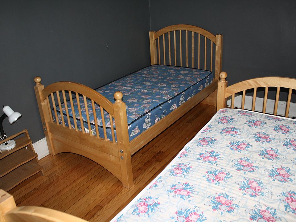 1st image of 2847 N Sawyer Ave #1ST