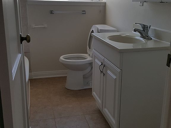5th image of 6200 Coldwater Canyon Ave