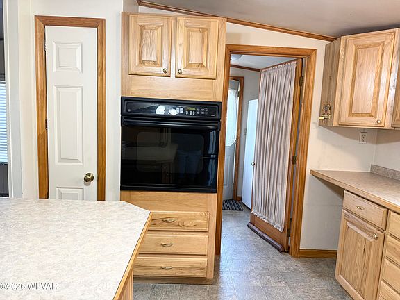 4th image of 25 Gail Ln