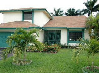 1641 SW 98th Ave, Pembroke Pines, FL 33025