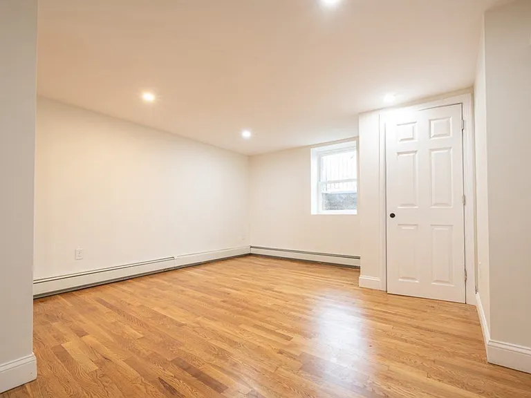49 Union St #B — Photo 6