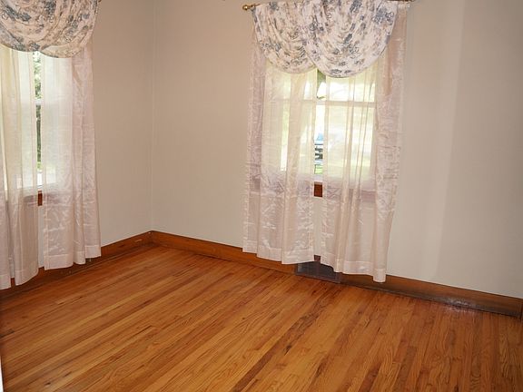 3rd image of 5034 McKinley Pkwy