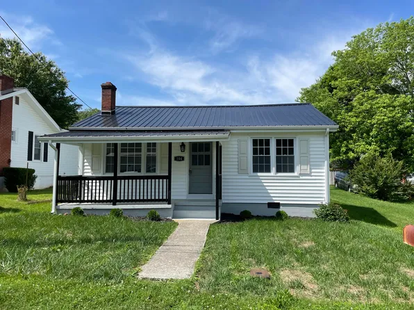 104 14th St, Buchanan, VA 24066
