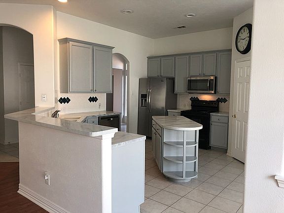 2nd image of 18415 Cypress Meade Ln