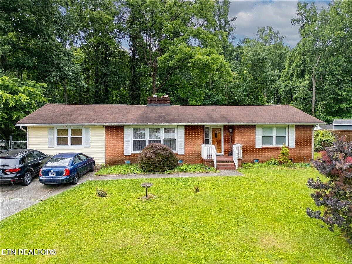 512 Smoky View Rd, Knoxville, TN 37920 | Zillow
