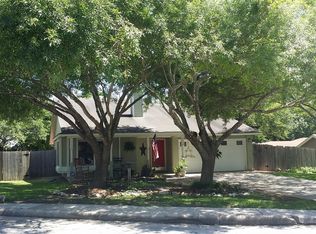 5446 Vista Run Dr, San Antonio, TX 78247
