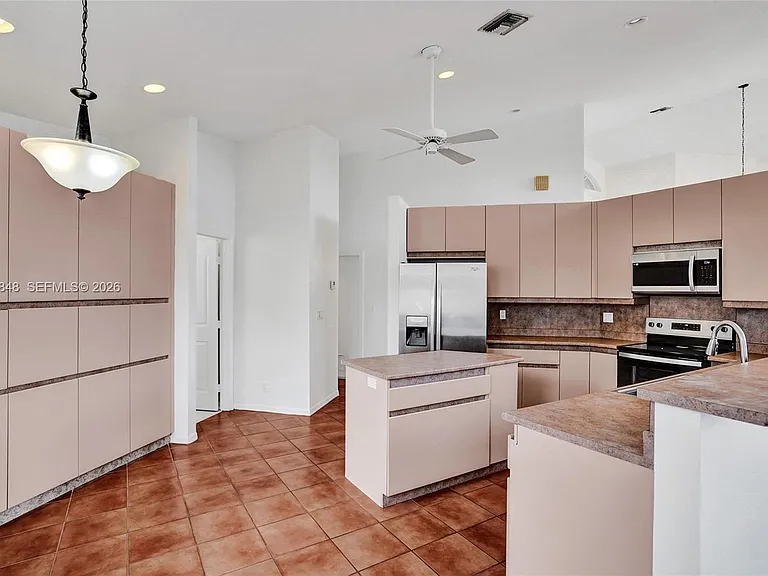 10800 Haydn Dr — Photo 26