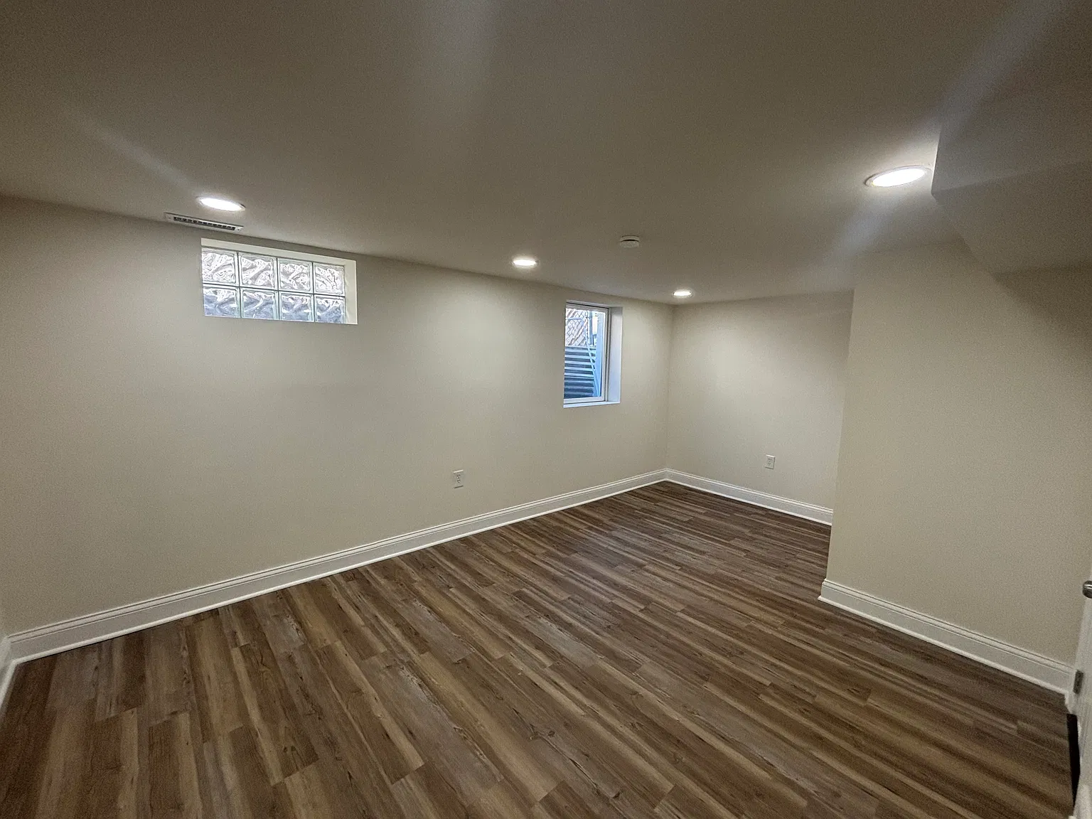 4 bed, 1560 sqft, $1,850 — Photo 3