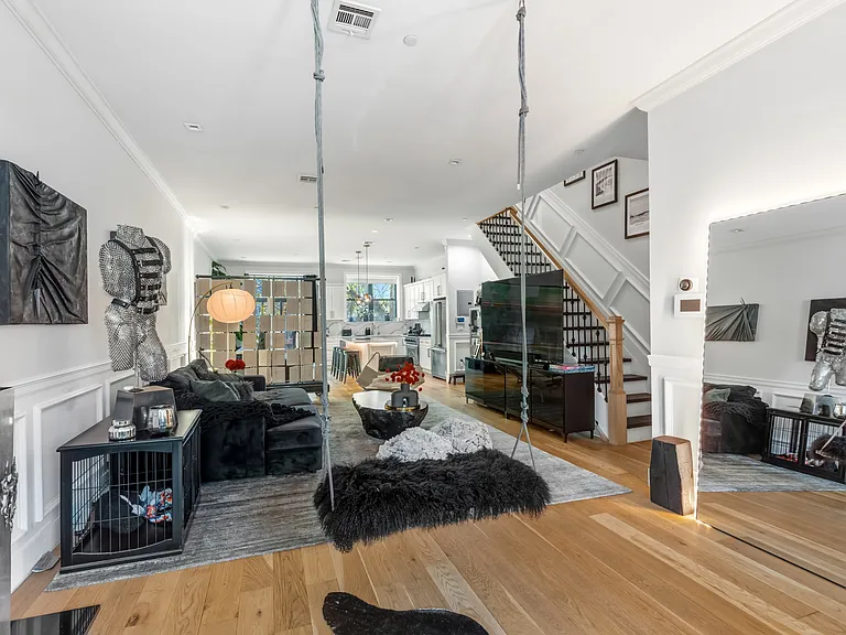 586 Quincy St #1B — Photo 5