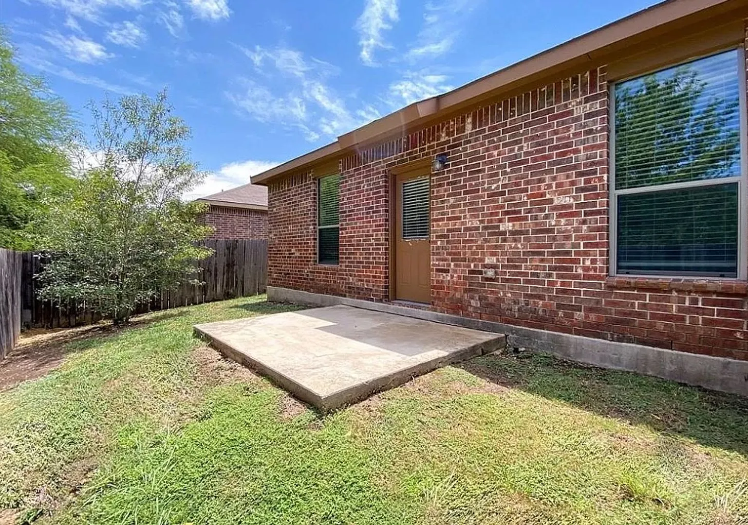 3bd 2ba Duplex for Rent in Kyle, TX — Photo 3