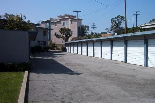 3rd image of 3470 Clarington Ave